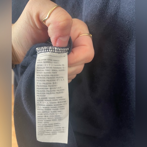 EUC Lace Front Abercrombie & Fitch Top - Picture 4 of 4
